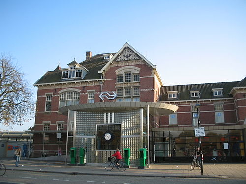 Woerden railway station